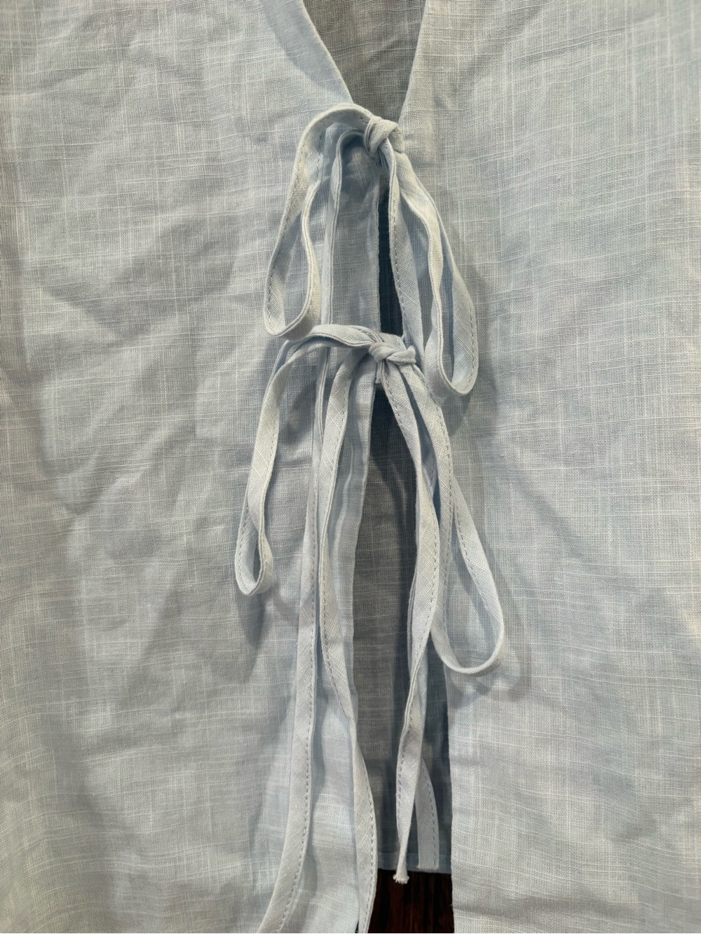 Petal & Pup $64 P2P24” L23” Light Blue 100% Cotton Tie-Front Wide Sleeve Top L - Picture 4 of 8